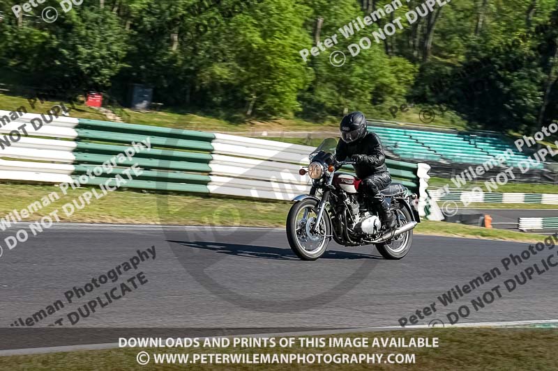 cadwell park;cadwell park photographs;cadwell trackday photographs;enduro digital images;event digital images;eventdigitalimages;peter wileman photography;racing digital images;trackday digital images;trackday photos